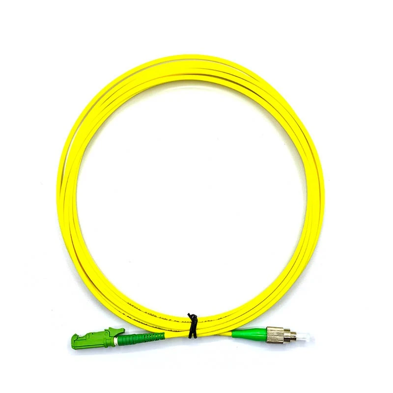 E2000/APC'den FC/APC'ye Tek Modlu Fiber Bağlantı Kablosu, G.657.A2, LSZH Sarı, 3,0 mm, 4 m